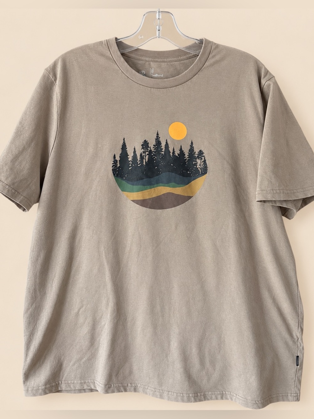 Tentree Men’s Artist Series Love Flourish T Shirt XL